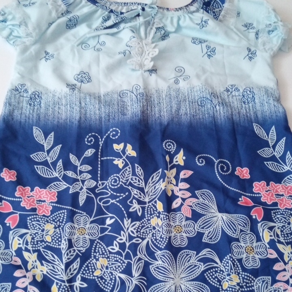Floral Blue and White Women's Shirt